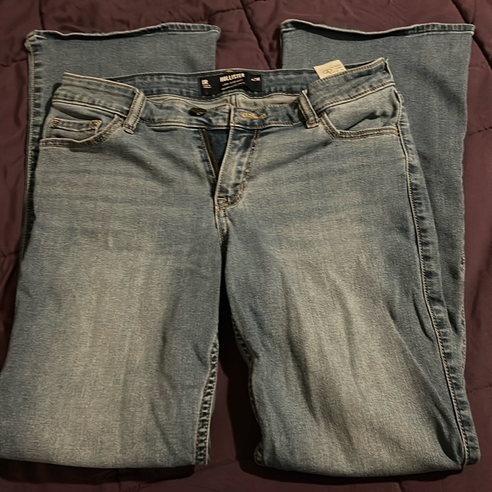 Hollister Low Rise Boot Jeans